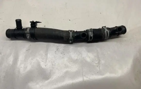Chevrolet Camaro Engine coolant pipe/hose 23333192