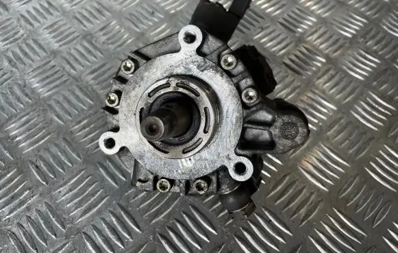Ford Fiesta Fuel injection high pressure pump A2C20000727 9658176080 5WS40008