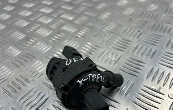 Nissan X-Trail T31 Electric auxiliary coolant/water pump