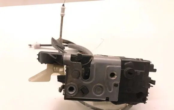 Citroen C4 II Front door lock 9685351380