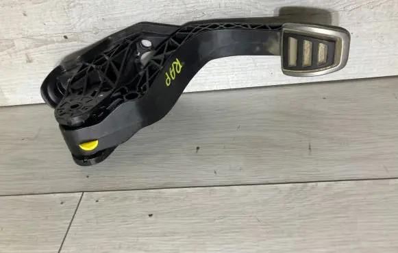 Clutch pedal