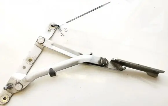 Alfa Romeo 166 Tailgate/trunk/boot hinge