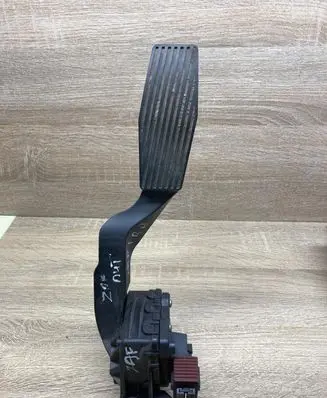 Opel Zafira B Accelerator throttle pedal 9202342BU