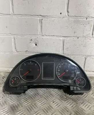 Audi A4 S4 B7 8E 8H Speedometer (instrument cluster) 8E0920932K K9597698 0263626226