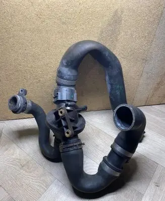 BMW X3 F25 Engine coolant pipe/hose 7646156 7590702 7633476