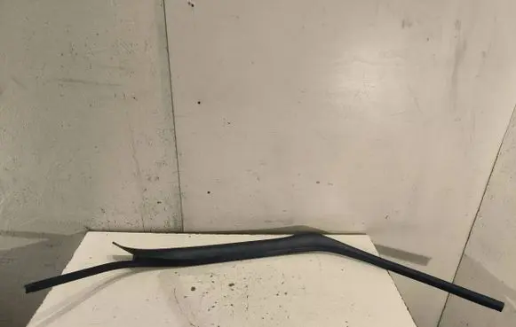 Chevrolet Suburban (A) pillar trim 15574146