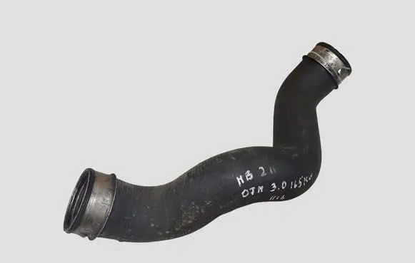 Mercedes-Benz E W211 Air intake hose/pipe
