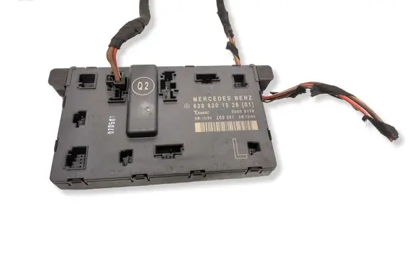 Mercedes-Benz Vito Viano W639 Door control unit/module 6398201026