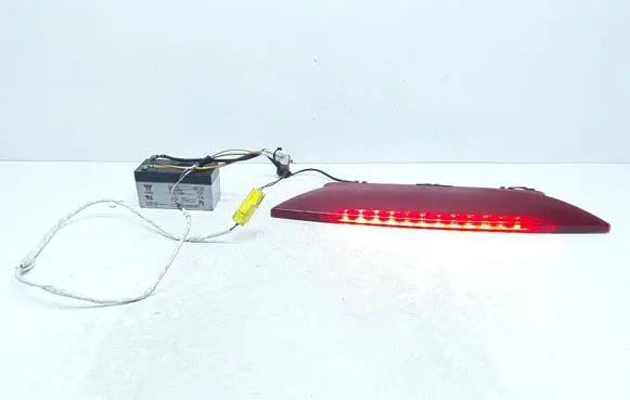 Volvo V60 Third/center stoplight