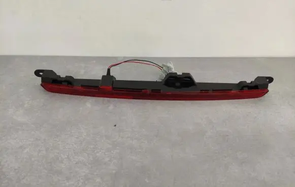 Mercedes-Benz CLA C117 X117 W117 Third/center stoplight A1569069600