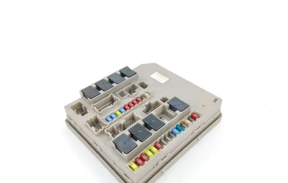 Renault Clio III Fuse module 902663A