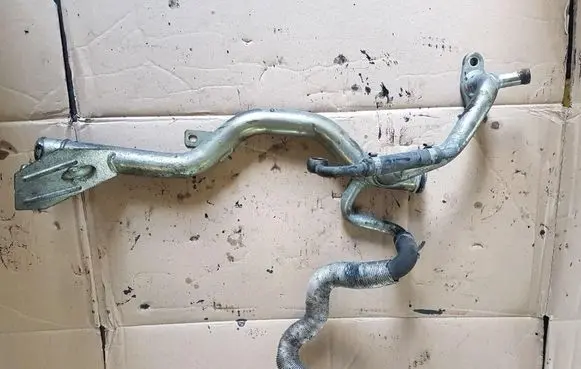 Volvo S80 Engine coolant pipe/hose