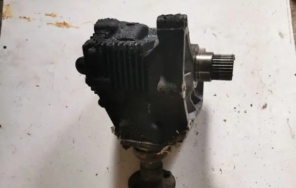 Nissan X-Trail T30 Gearbox transfer box case NOCODE