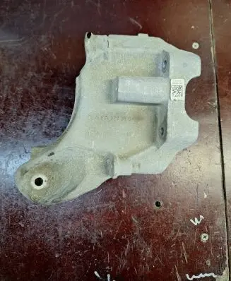Mercedes-Benz GLE (W166 - C292) Engine mounting bracket A6512233804