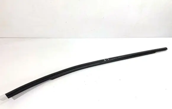 Renault Clio IV Loading door glass trim molding 
