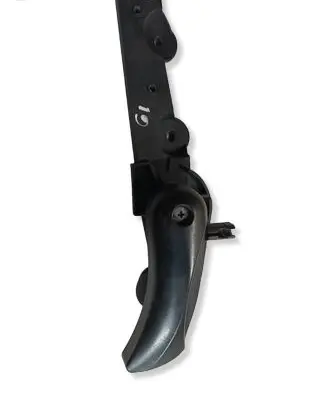 BMW 5 E60 E61 Engine bonnet (hood) release handle 51437052579