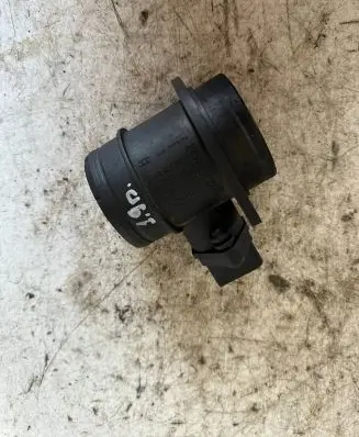 Volkswagen Touran I Mass air flow meter 038906461b