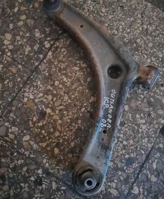 Mitsubishi Outlander Front lower control arm/wishbone