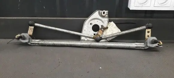 Opel Vivaro Front wiper linkage 