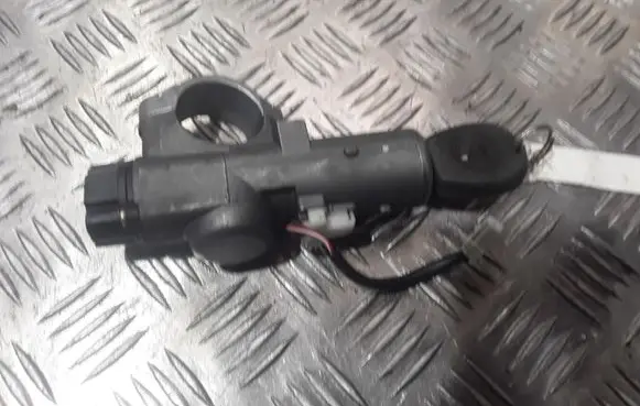 Nissan Primera Ignition lock