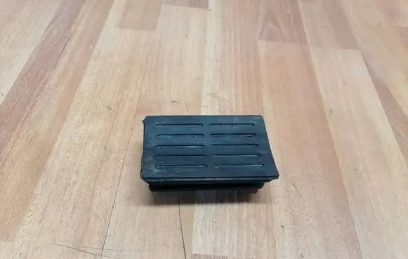 Mercedes-Benz Sprinter W901 W902 W903 W904 Front coil spring rubber mount A9013221219