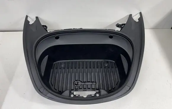 Tesla Model 3 Radiator trim 1645351