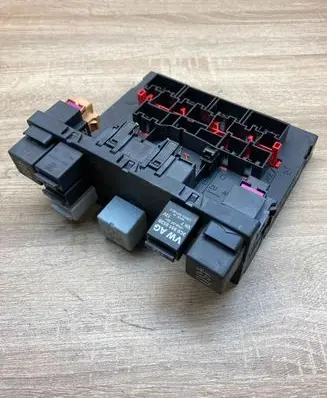 Volkswagen PASSAT B6 Comfort/convenience module 3C8937049AA S3204
