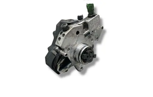 Volvo XC90 Fuel injection high pressure pump 30756125 0445010111