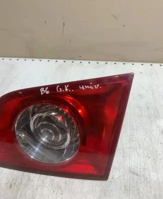 Volkswagen PASSAT B6 Tailgate rear/tail lights 3C9945094