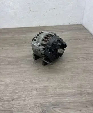 Volkswagen PASSAT B7 Generator/alternator 03L903023B FG18T051
