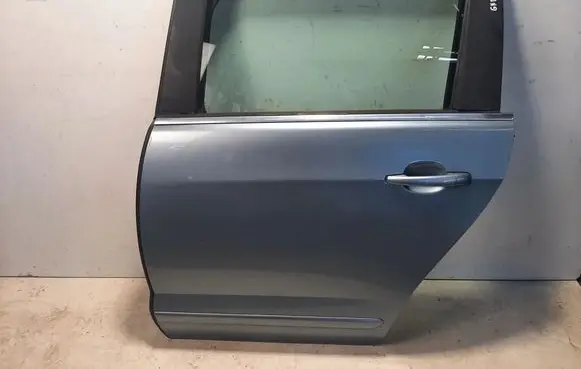 Peugeot 5008 Rear door 