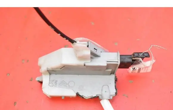 Citroen C5 Rear door lock 753153