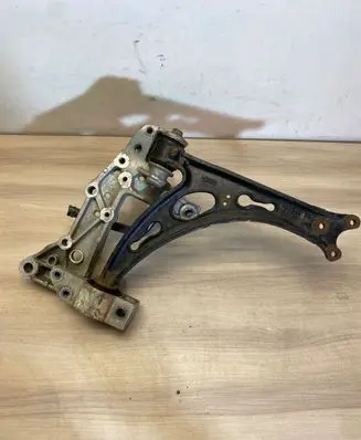 Volkswagen Golf VII Front lower control arm/wishbone 1K0407151AG