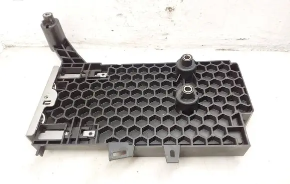 Volkswagen Tiguan Battery tray 5QS907509