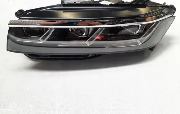 Volkswagen Touareg III Headlight/headlamp 761941082P