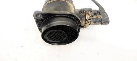 Volkswagen Touran I Mass air flow meter 0281002531 038906461B