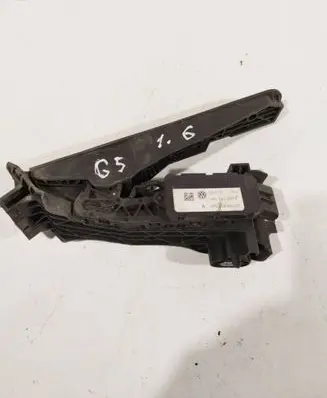 Volkswagen Golf V Accelerator throttle pedal 1K1721503L 6PV00860000 1K1721503AB