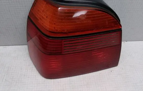 Volkswagen Golf III Rear/tail lights 1H6945111 4981H6945111 0163264L