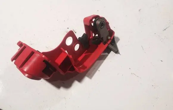 Mazda 3 I Seat back rest lock catch 
