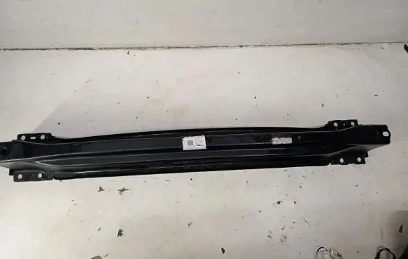 Volkswagen Touareg II Rear bumper cross member 7P0807309