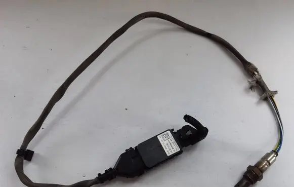Volkswagen Touran III Lambda probe sensor 04L907807ET