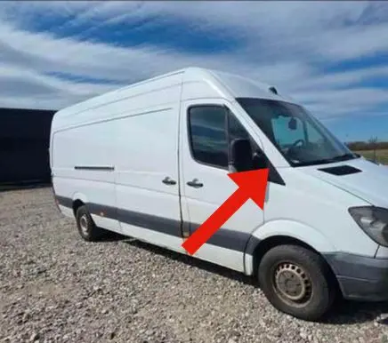 Mercedes-Benz Sprinter W906 Plastic wing mirror trim cover A9068110107 589RE