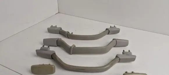 Saab 900 CD A set of handles for the ceiling 9836305 9836347 9836313