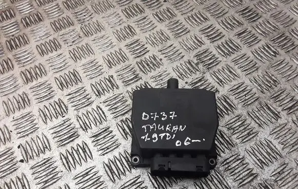 Volkswagen Touran I Other control units/modules 6Q0906625