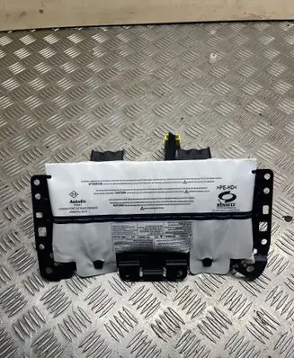Renault Latitude (L70) Passenger airbag