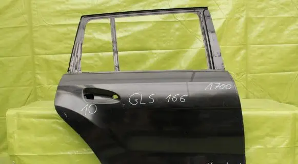 Mercedes-Benz GLS X166 Front door 000126