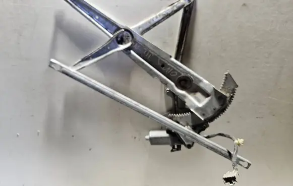 Honda Civic Front door window regulator with motor SR3L