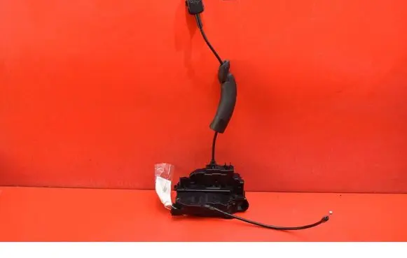 Renault Megane III Front door lock 