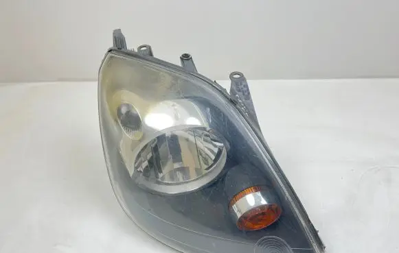 Ford Fiesta Headlight/headlamp 6S6113W029BE
