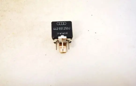 Audi A4 S4 B5 8D Other relay 443951253j 899511000